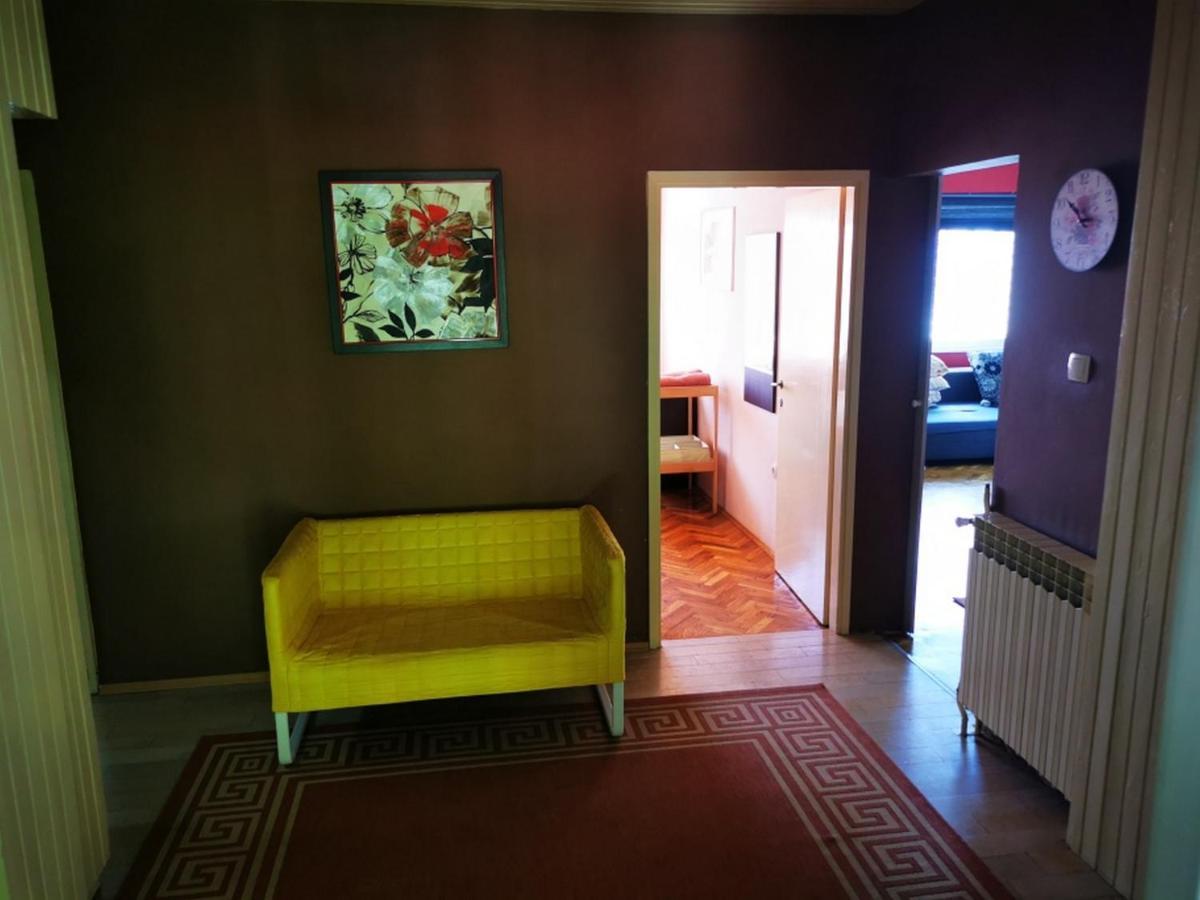 Apartmant Sandra - Big Terace And Free Parking Leilighet Karlovac Eksteriør bilde